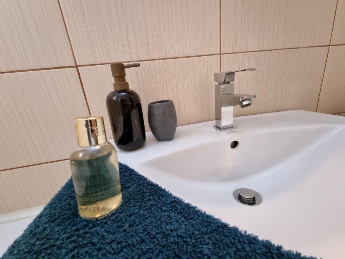 Charming & Cozy, Ultracentral Apt In Iasi Buitenkant foto